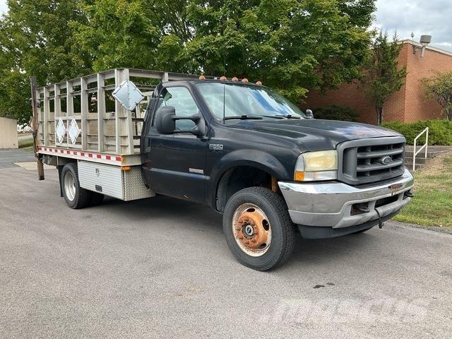 Ford F-550 Camioane platforma/prelata