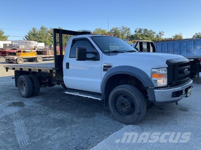 Ford F-550 Camioane platforma/prelata