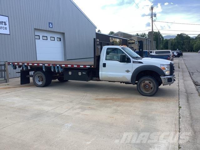 Ford F-550 Autobasculanta