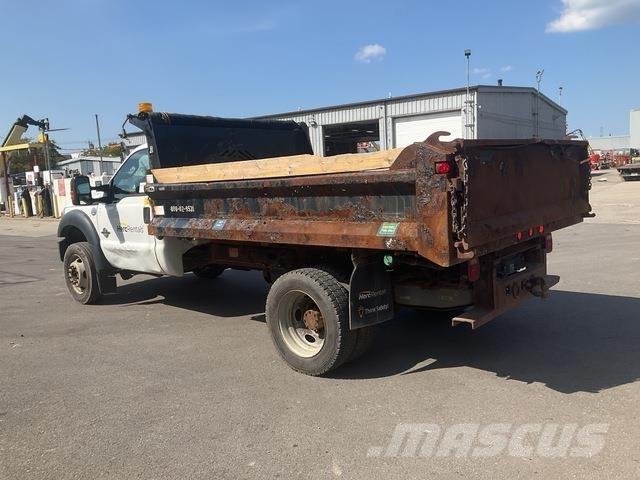 Ford F-550 Autobasculanta