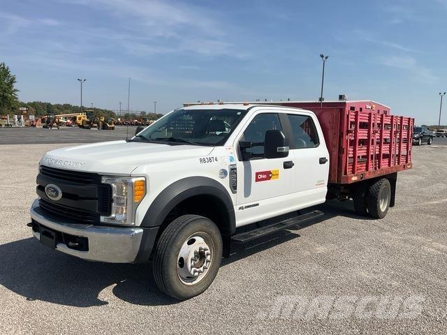 Ford F-550 Camioane platforma/prelata