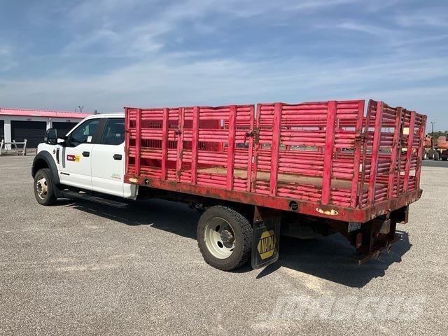 Ford F-550 Camioane platforma/prelata