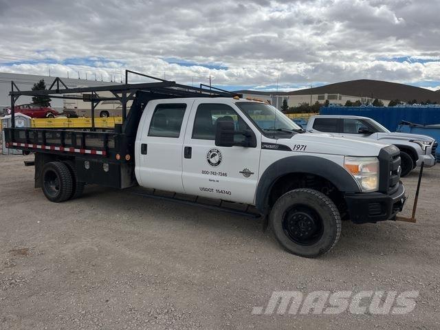 Ford F-550 Camioane platforma/prelata
