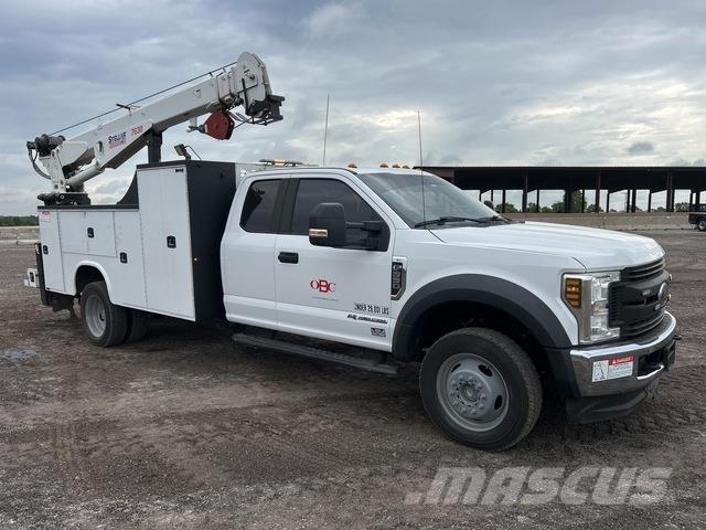 Ford F-550 Municipal/vehicul cu uz general