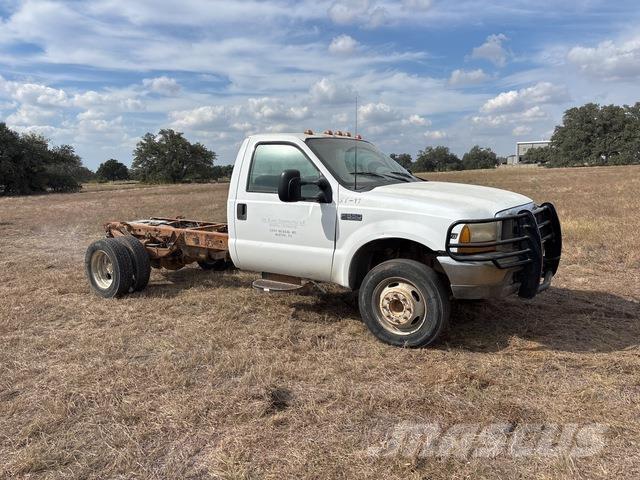Ford F-550 Cabine si interior