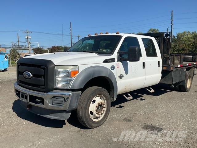 Ford F-550 Camioane platforma/prelata