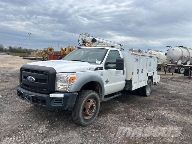 Ford F-550 Municipal/vehicul cu uz general