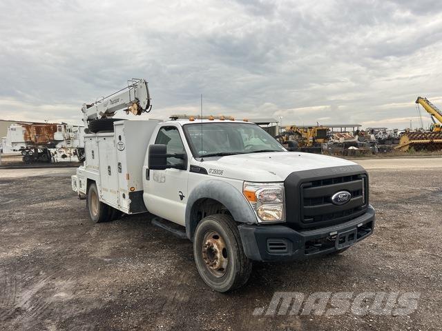 Ford F-550 Municipal/vehicul cu uz general