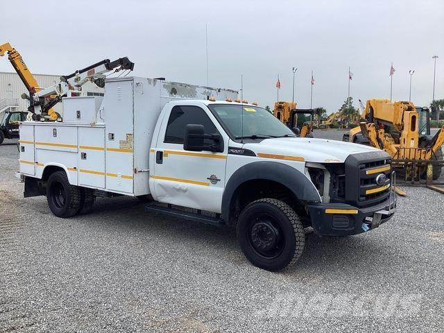 Ford F-550 Municipal/vehicul cu uz general
