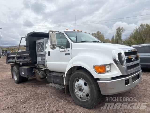 Ford F-650 Autobasculanta