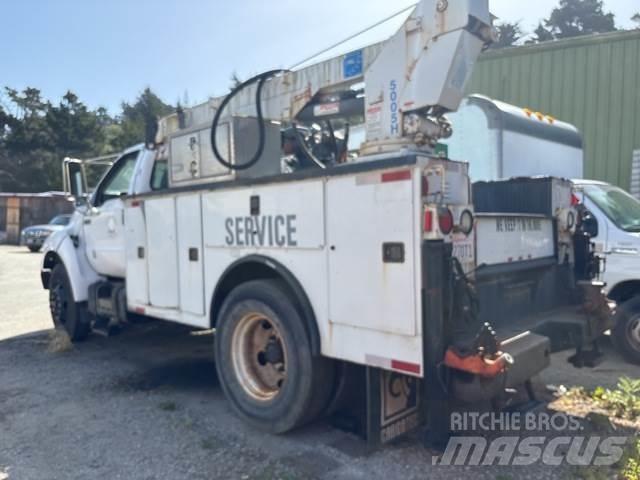 Ford F-650 Municipal/vehicul cu uz general