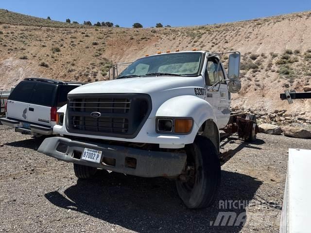 Ford F-650 Cabine si interior