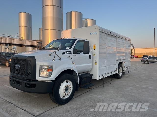Ford F-650 Camioane transport bauturi