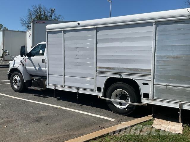 Ford F-650 Camioane transport bauturi