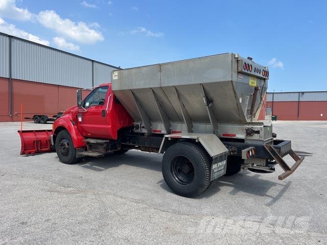 Ford F-650 Lame pentru dezapezire si pluguri
