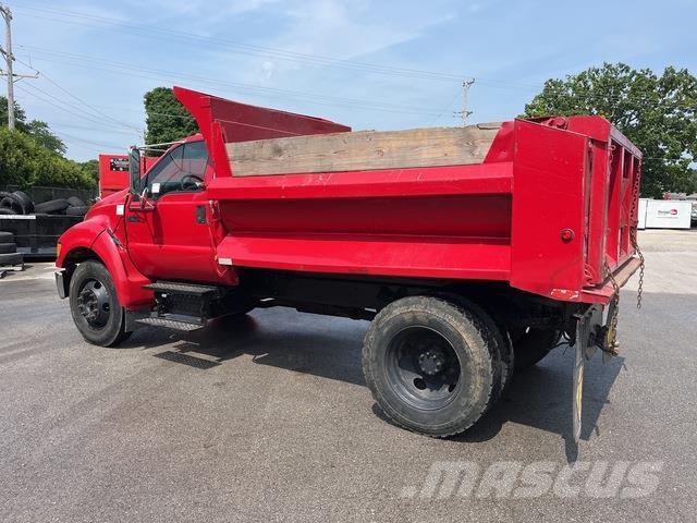 Ford F-650 Autobasculanta