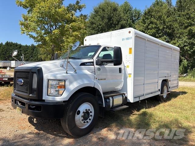 Ford F-650 Camioane transport bauturi