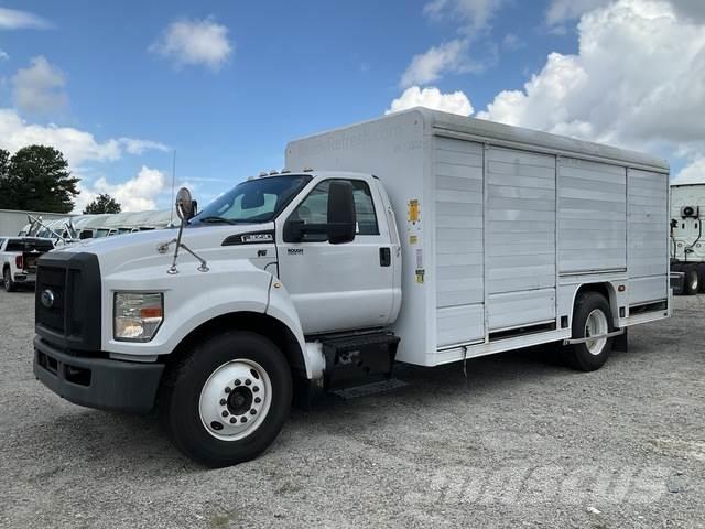 Ford F-650 Camioane transport bauturi