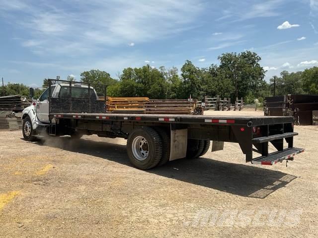 Ford F-650 Camioane platforma/prelata