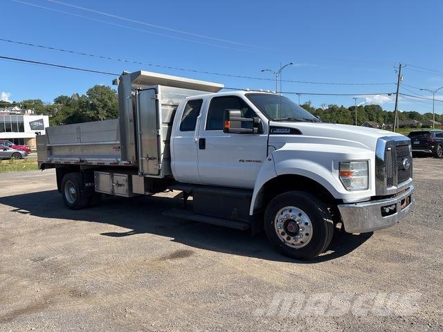 Ford F-650 Autobasculanta