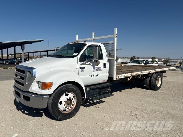 Ford F-650 Camioane platforma/prelata