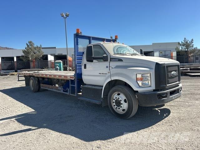 Ford F-650 Camioane platforma/prelata