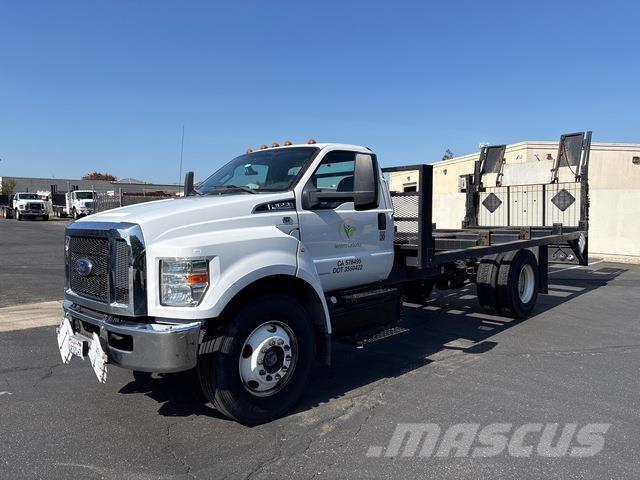 Ford F-650 Camioane platforma/prelata