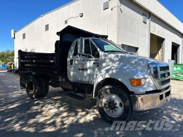 Ford F-650 Autobasculanta