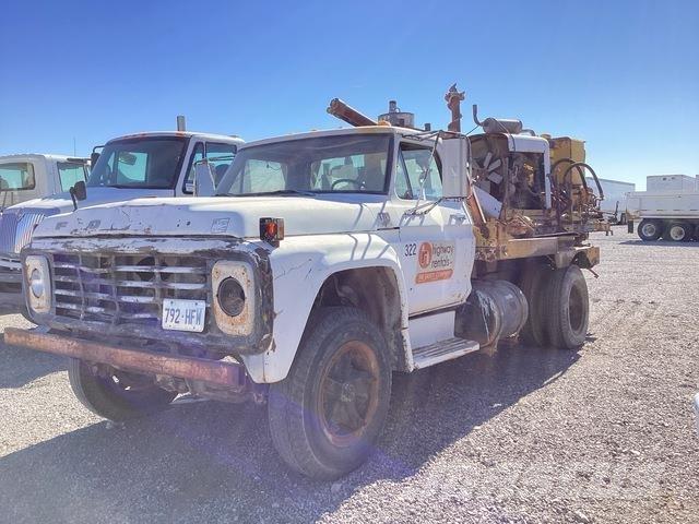 Ford F-700 Utilaje mobile de forat