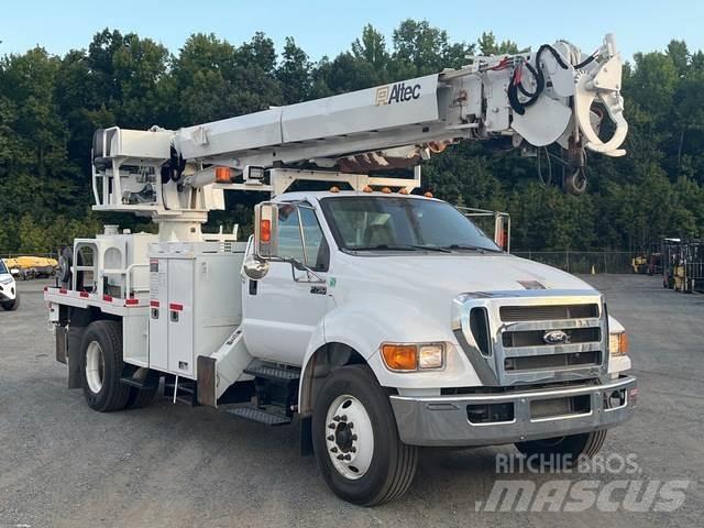 Ford F-750 Utilaje mobile de forat