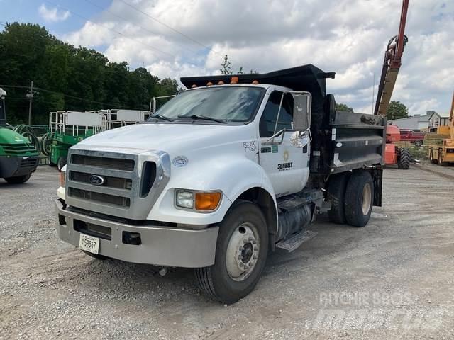 Ford F-750 Autobasculanta