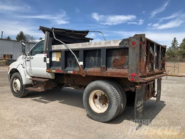Ford F-750 Autobasculanta