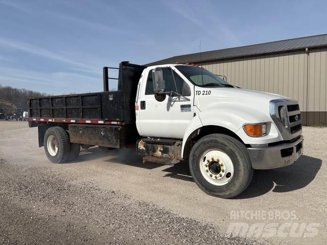 Ford F-750 Autobasculanta