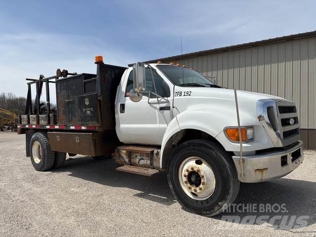 Ford F-750 Utilaje construcții - Altele