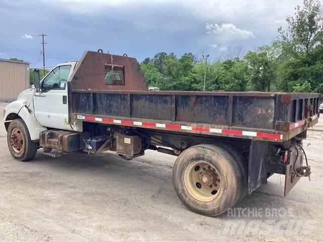 Ford F-750 Autobasculanta
