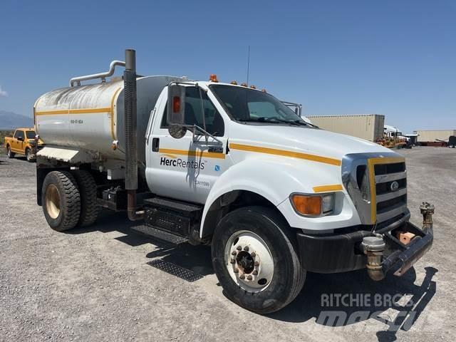 Ford F-750 Cisterne