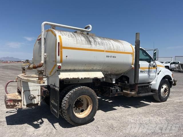 Ford F-750 Cisterne