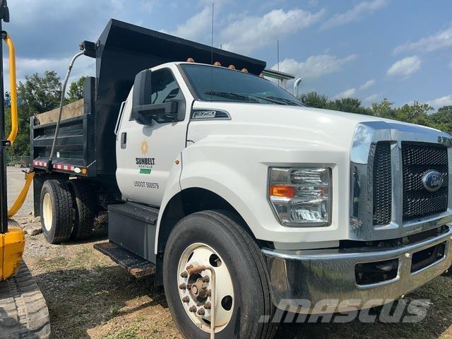Ford F-750 Autobasculanta
