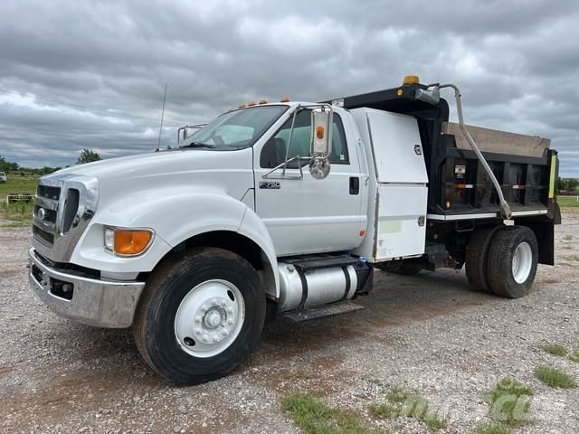 Ford F-750 Autobasculanta