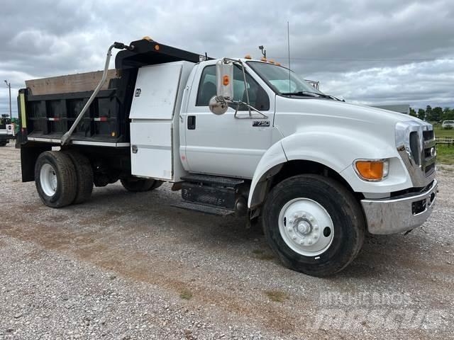 Ford F-750 Autobasculanta