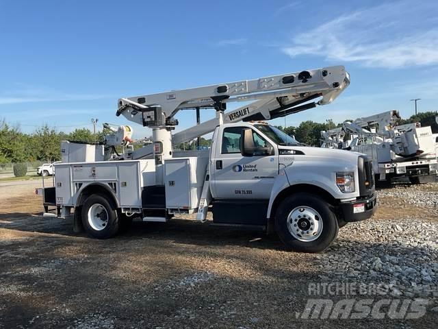 Ford F-750 Platforme aeriene montate pe camion