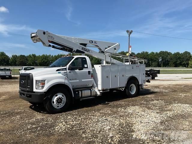 Ford F-750 Platforme aeriene montate pe camion