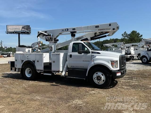 Ford F-750 Platforme aeriene montate pe camion