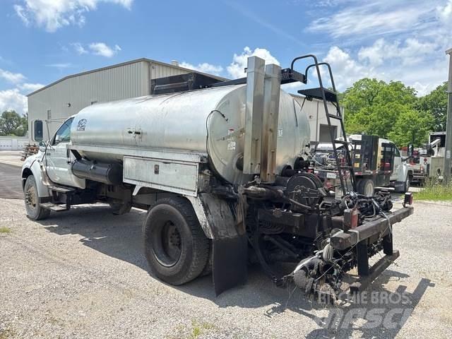 Ford F-750 Betoniera