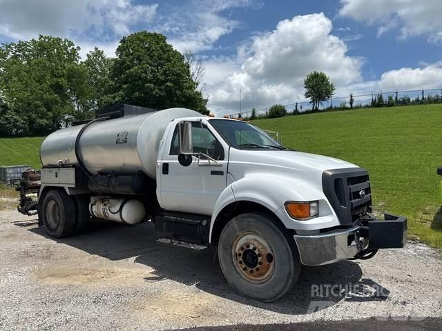 Ford F-750 Betoniera