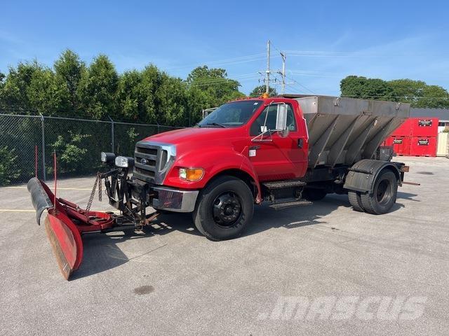 Ford F-750 Lame pentru dezapezire si pluguri