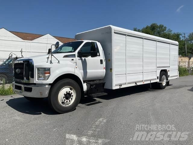 Ford F-750 Camioane transport bauturi
