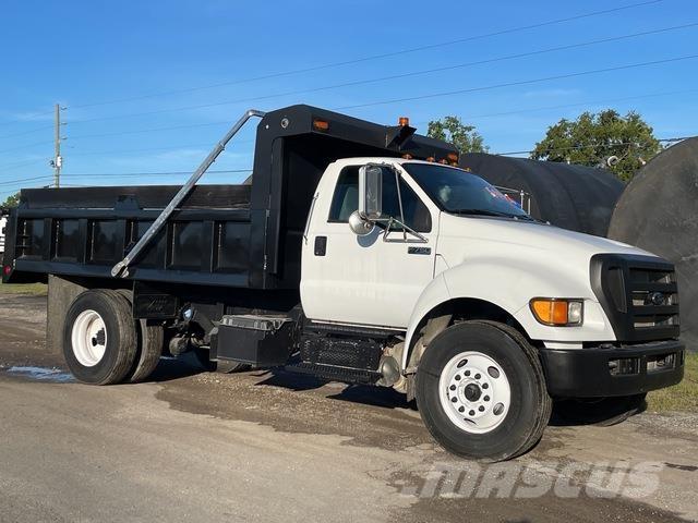 Ford F-750 Autobasculanta