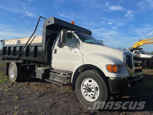 Ford F-750 Autobasculanta