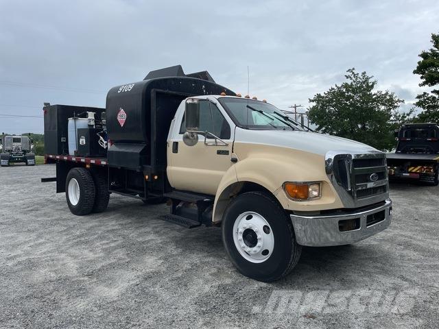 Ford F-750 Cisterne